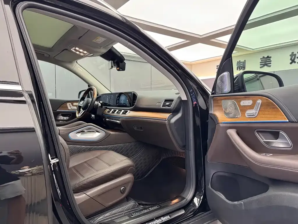 Mercedes-Benz GLS — фото 3