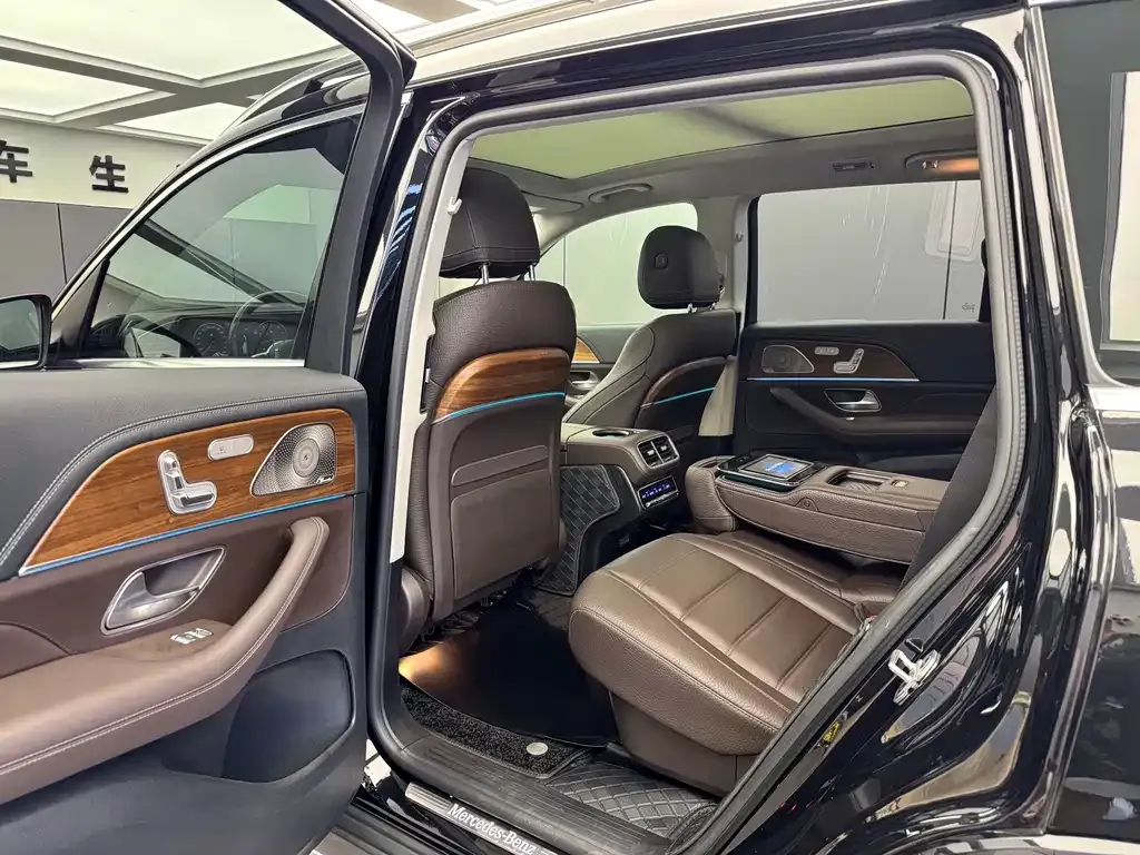 Mercedes-Benz GLS — фото 5