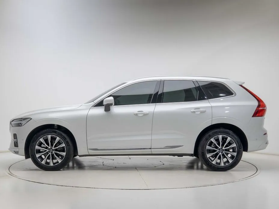 Volvo XC60 — фото 4