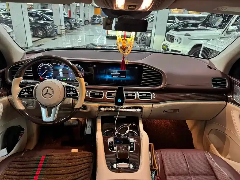 Mercedes-Benz GLS — фото 7