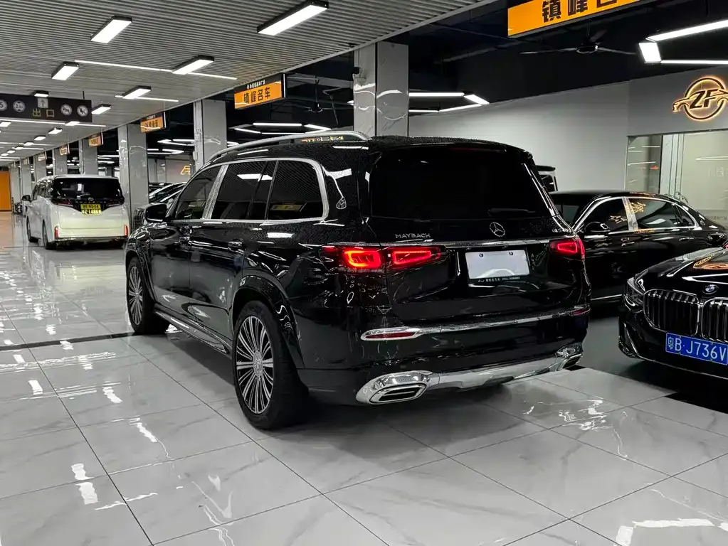 Mercedes-Benz GLS — фото 10