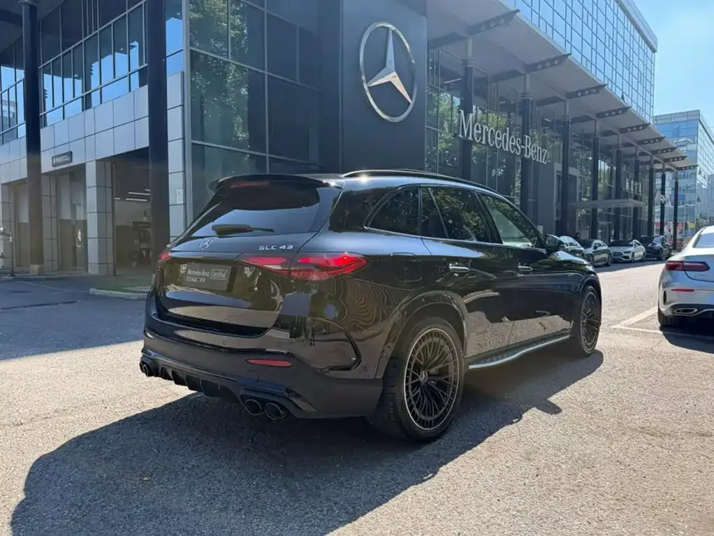Mercedes-Benz GLC AMG — фото 4