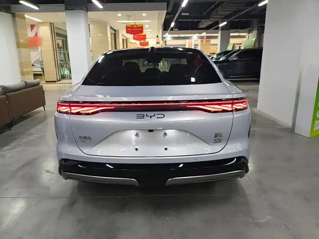 BYD Han L — фото 10