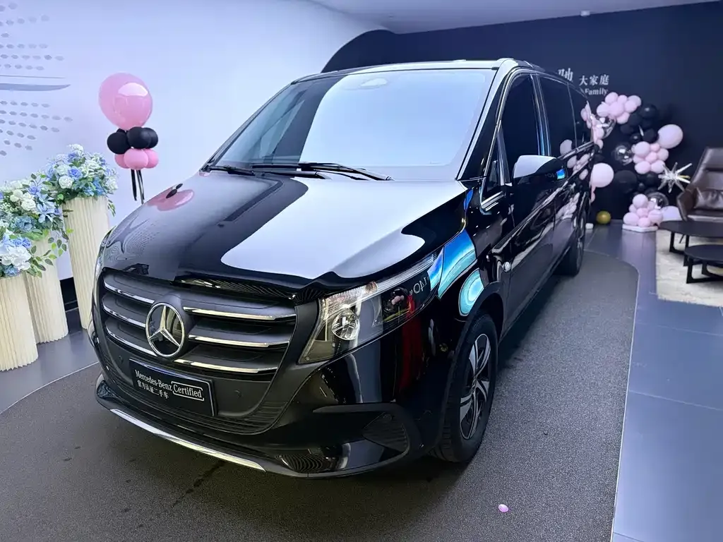 Mercedes-Benz Vito — фото 1