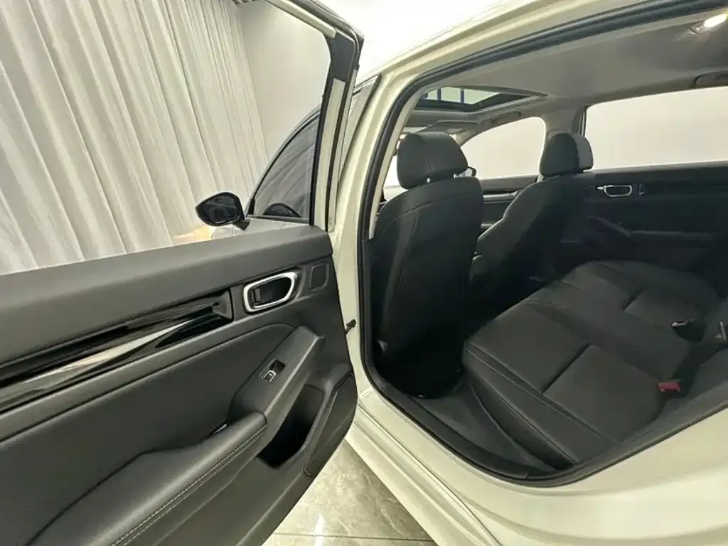 Honda Civic — фото 3