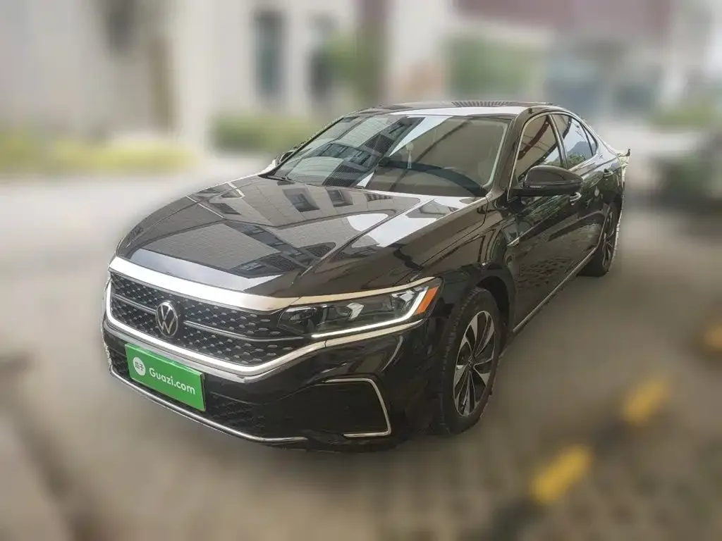 Volkswagen Passat — фото 1