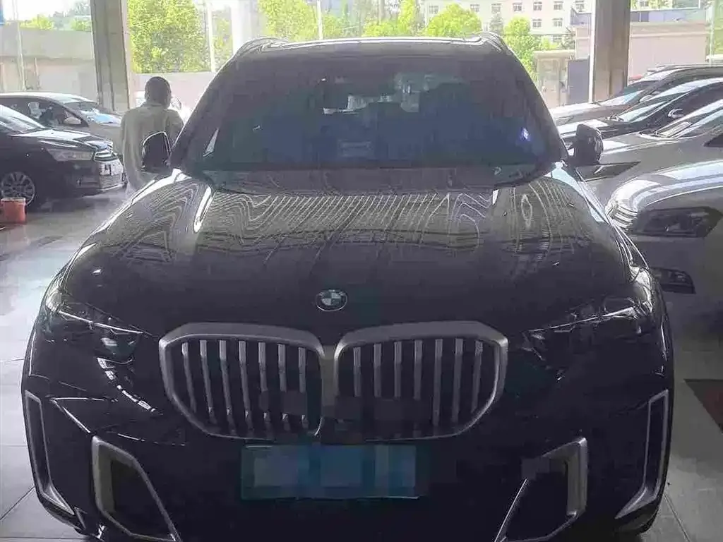 BMW X5 — фото 1