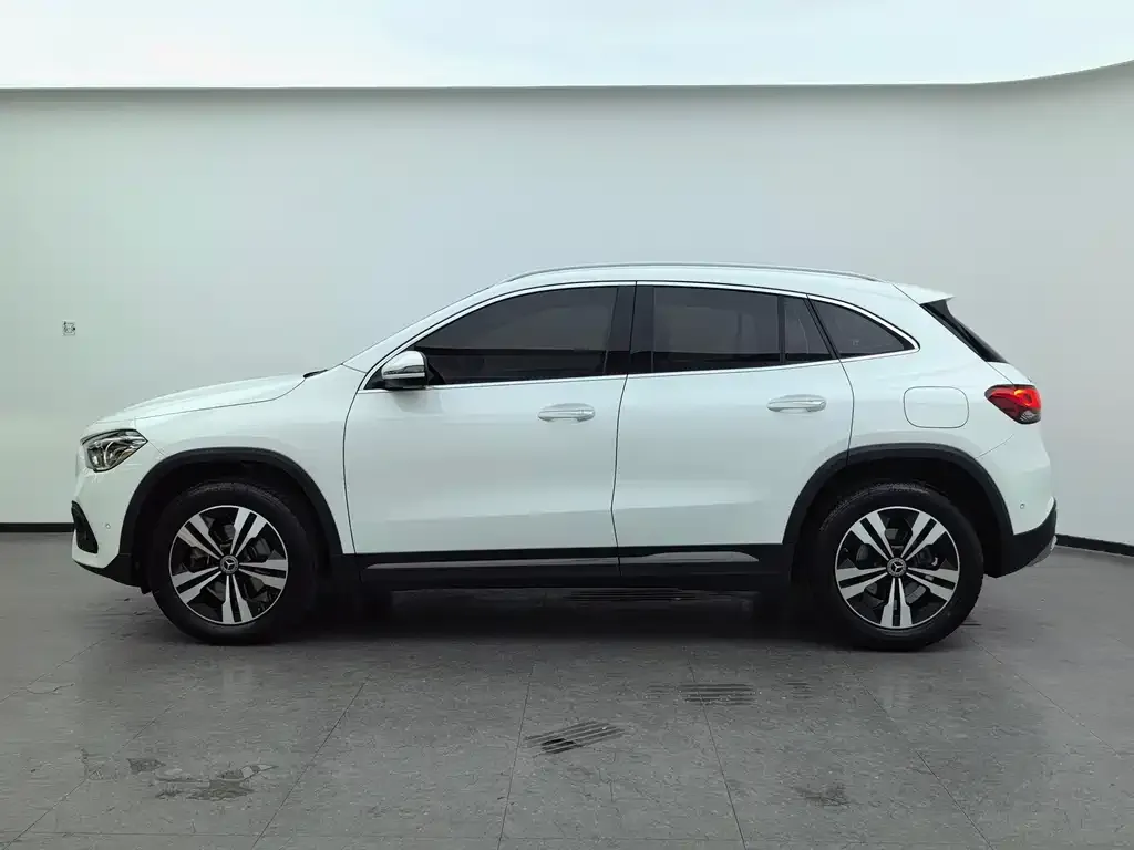Mercedes-Benz GLA — фото 4