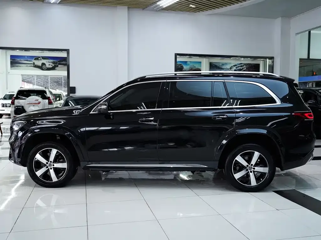 Mercedes-Benz GLS — фото 9