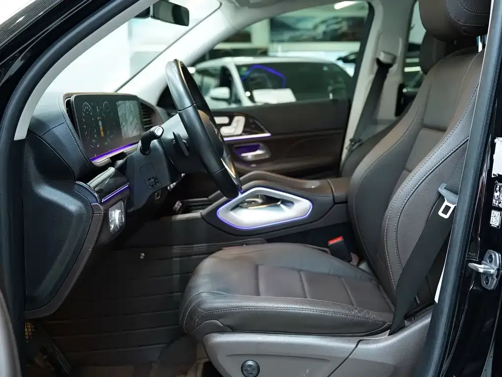 Mercedes-Benz GLS — фото 6