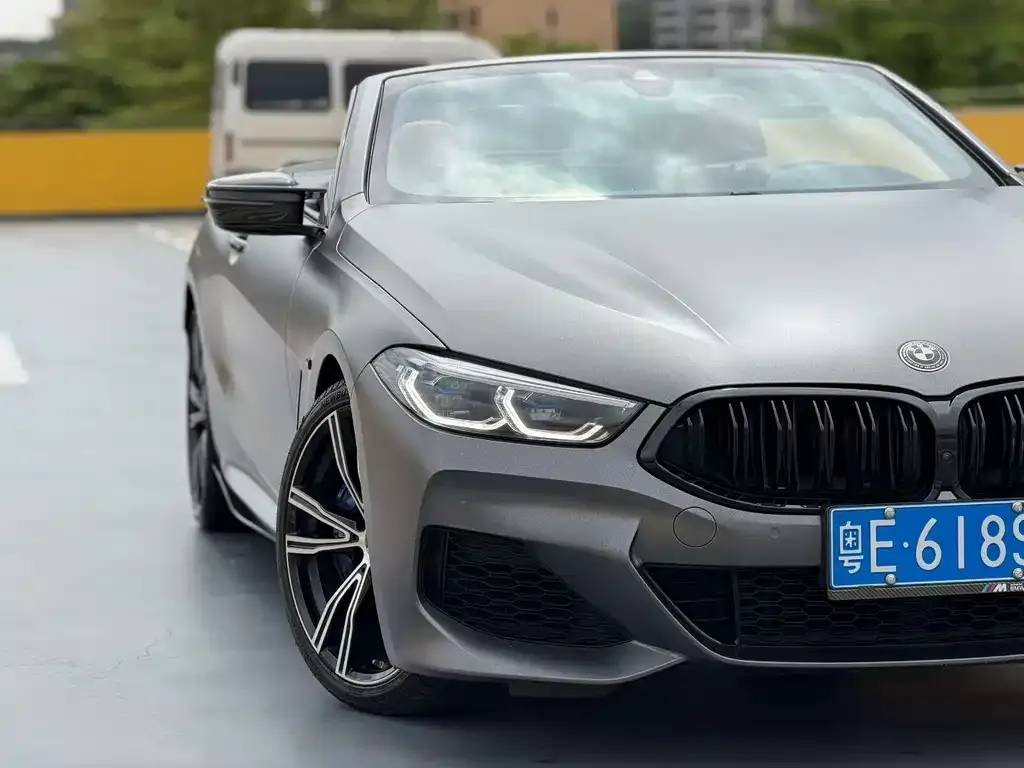 BMW 8 Series — фото 2