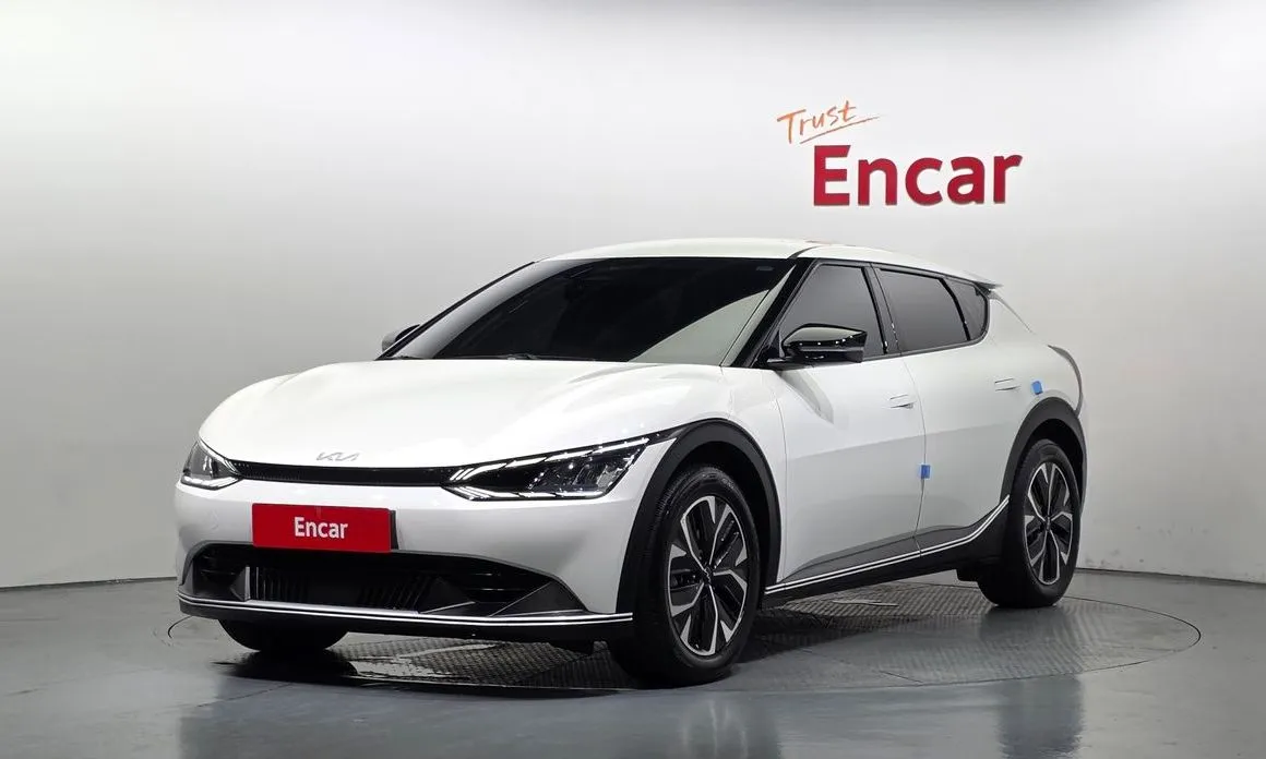 Kia EV6 — фото 1
