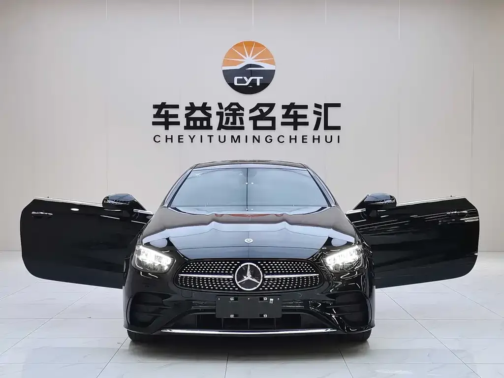 Mercedes-Benz E-Class (Import) — фото 4