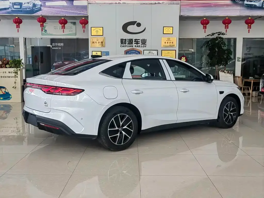 BYD Qin L — фото 3