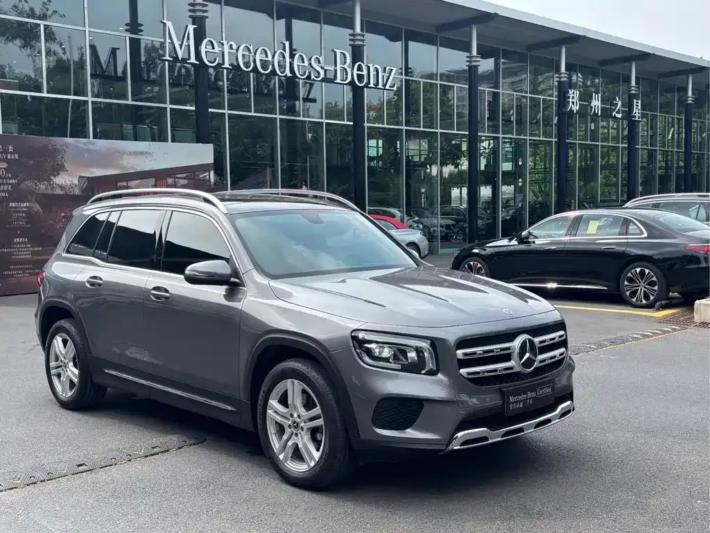 Mercedes-Benz GLB — фото 9