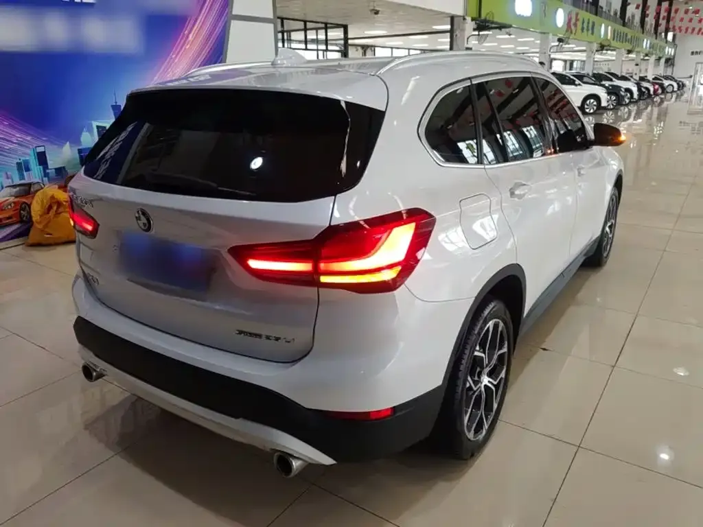 BMW X1 — фото 4