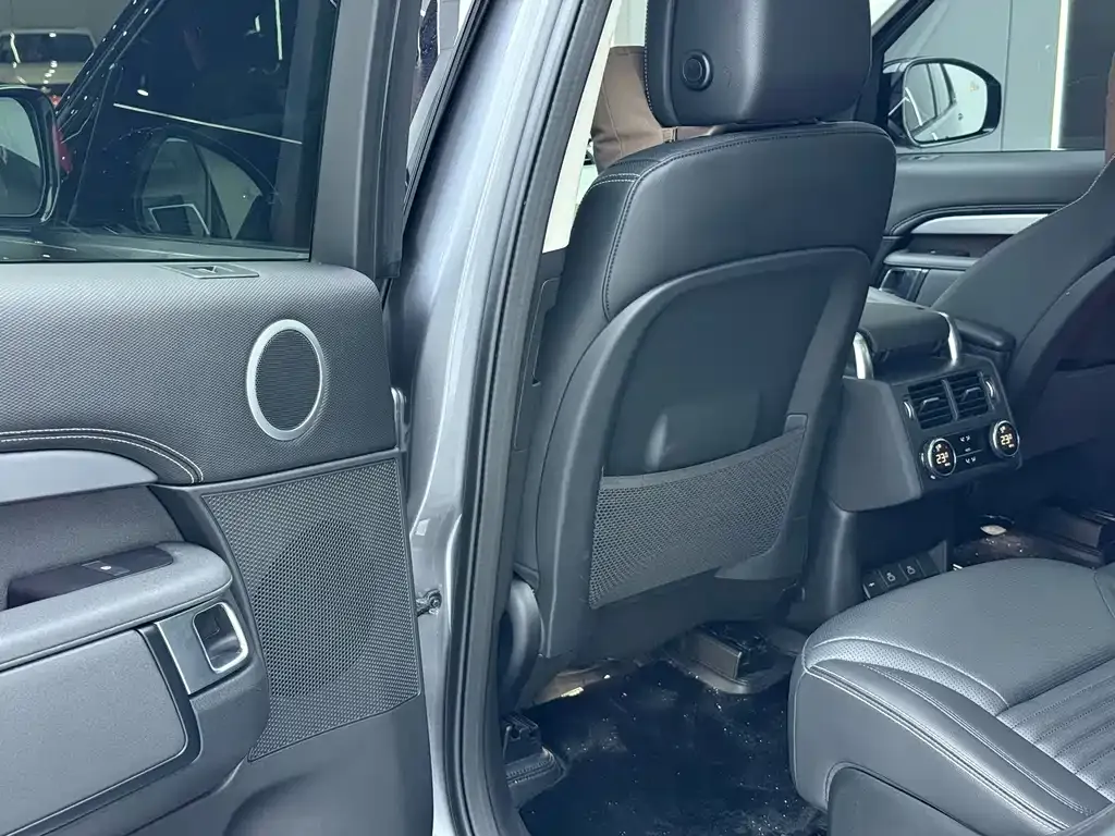 Land Rover Discovery — фото 10