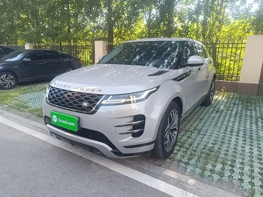 Land Rover Evoque — фото 1