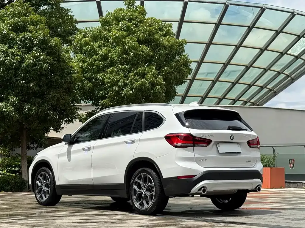 BMW X1 — фото 4