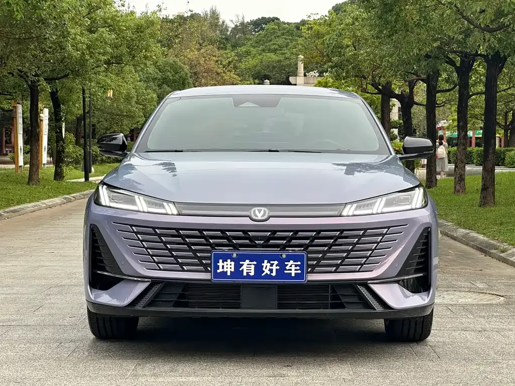 Changan Eado — фото 2