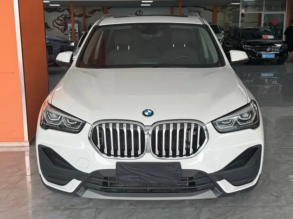 BMW X1 — фото 4