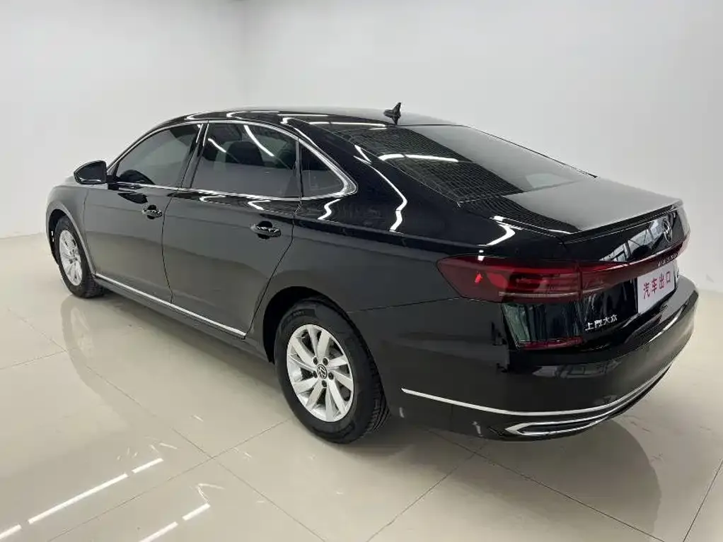 Volkswagen Passat — фото 3