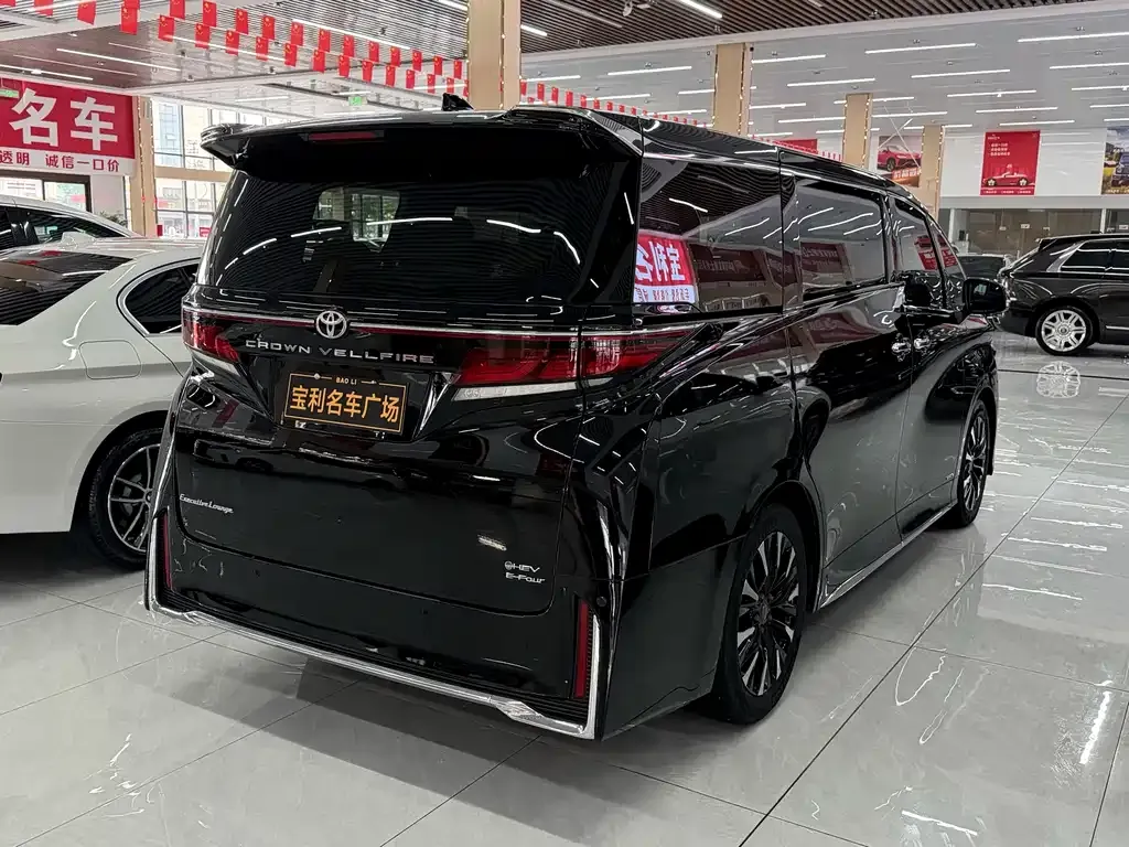 Toyota Vellfire — фото 6