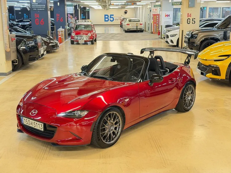 Mazda MX-5 Miata — фото 1