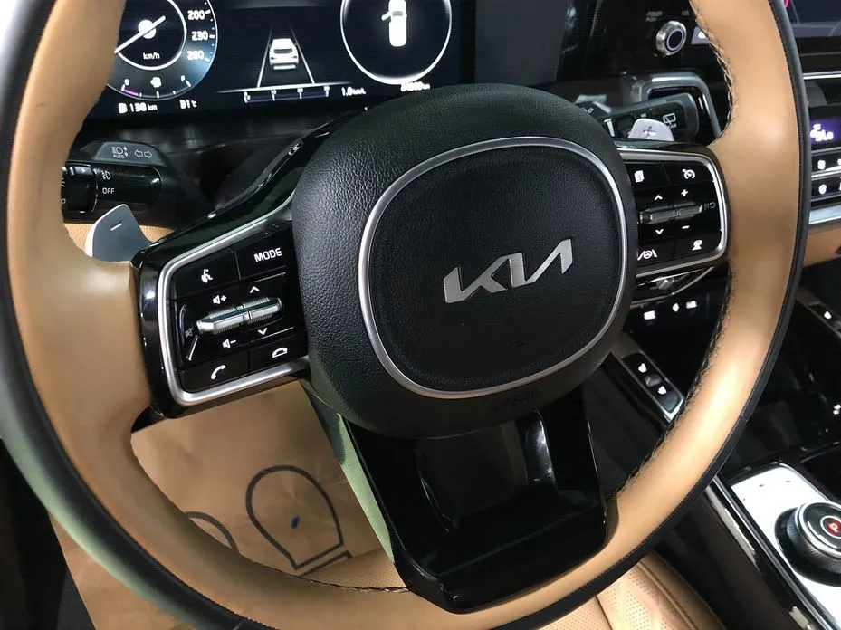 Kia Sorento — фото 3