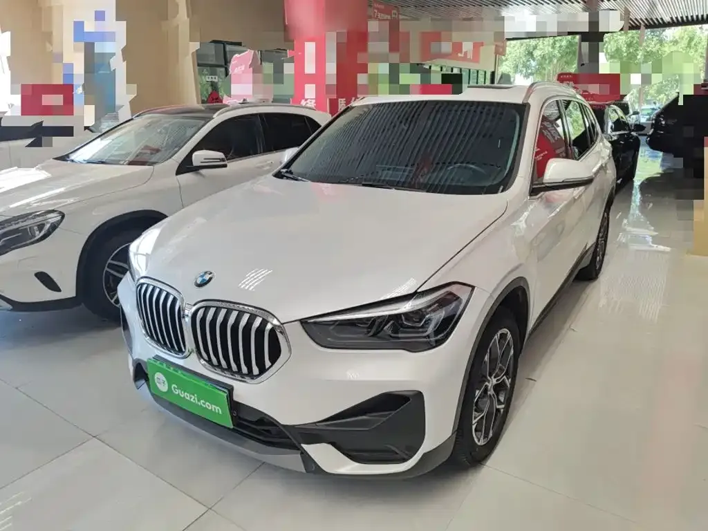 BMW X1 — фото 1