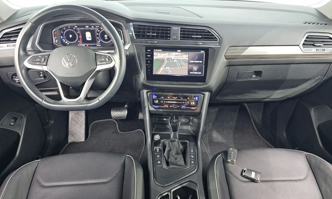 Volkswagen Tiguan — фото 7