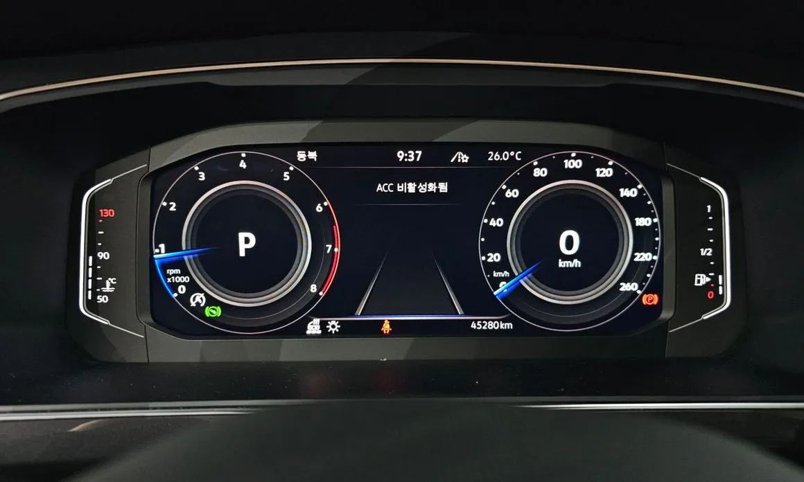 Volkswagen Tiguan — фото 9