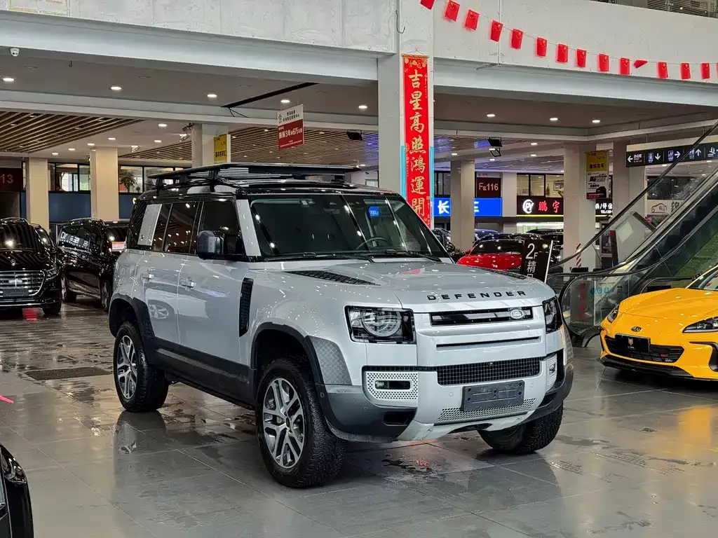 Land Rover Defender — фото 10