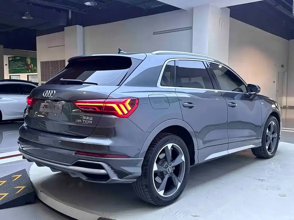 Audi Q3 — фото 4