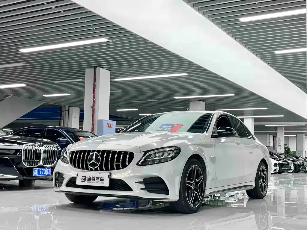 Mercedes-Benz C-Class — фото 1