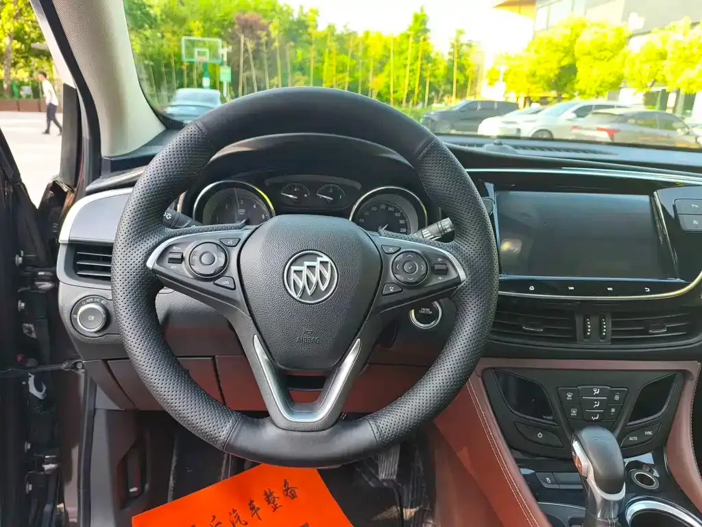 Buick Envision Plus — фото 7