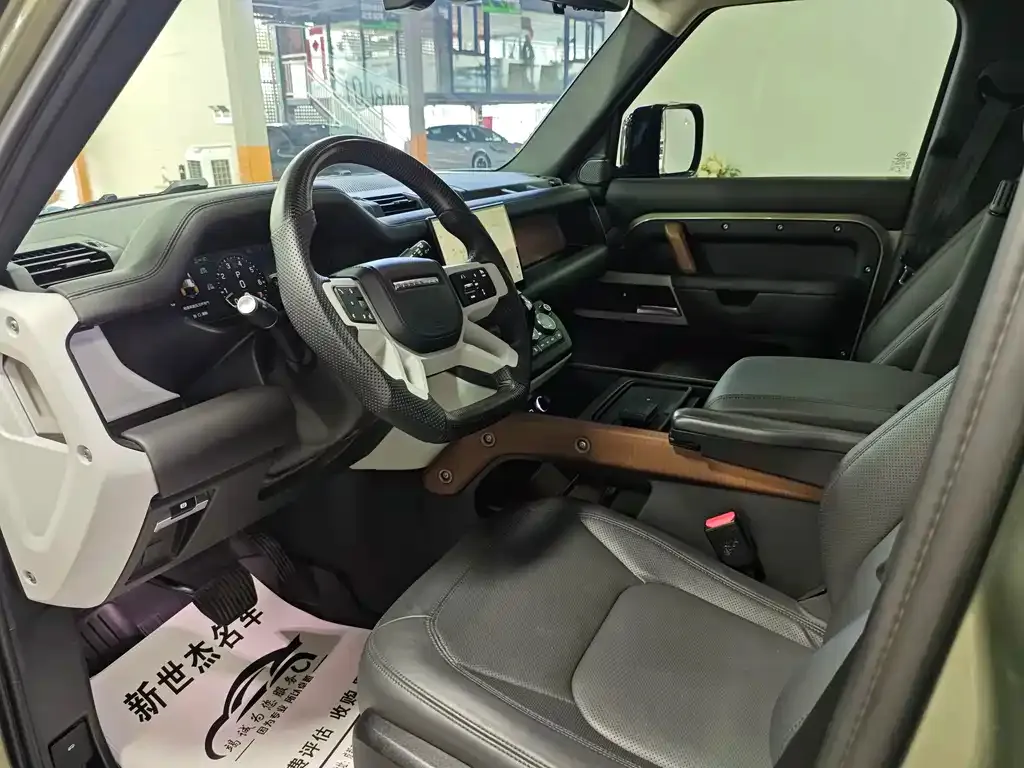 Land Rover Defender — фото 4