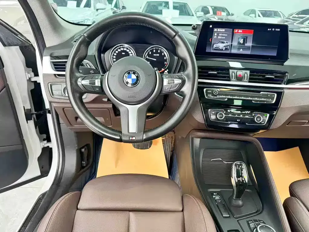 BMW X1 — фото 3