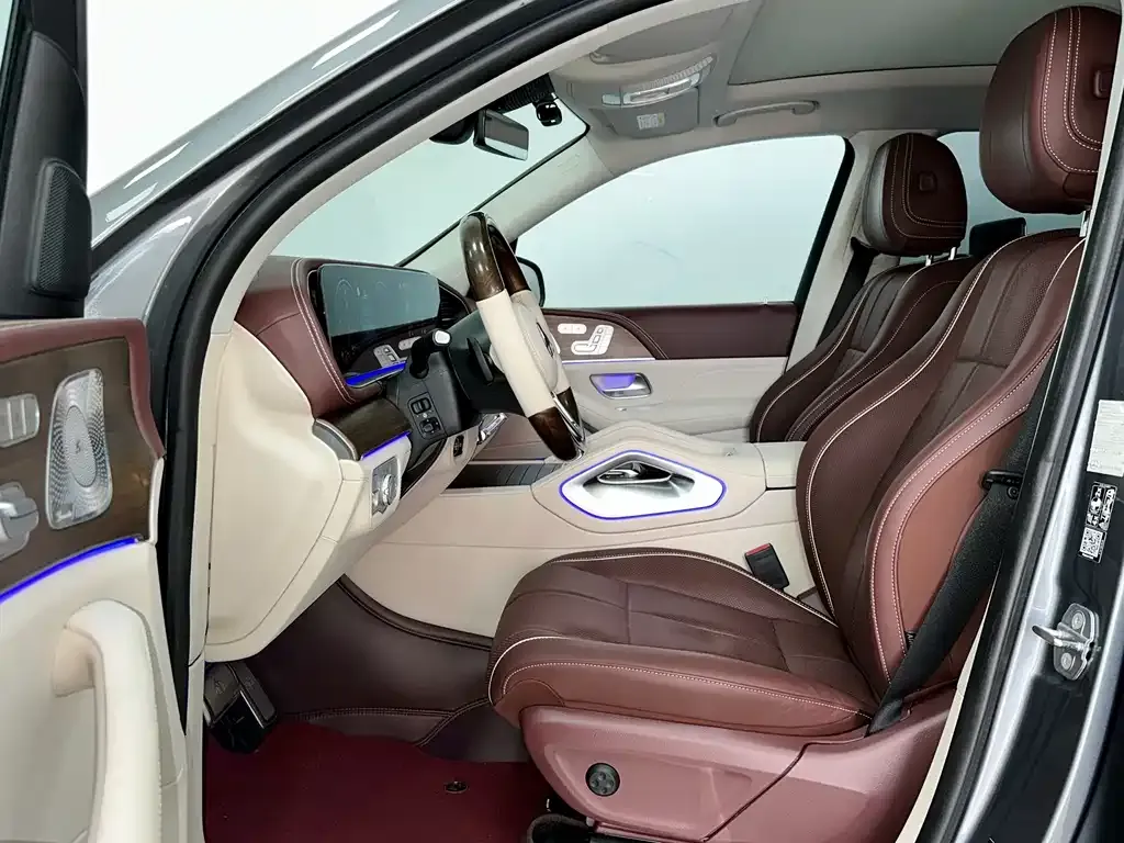 Mercedes-Benz GLS — фото 9