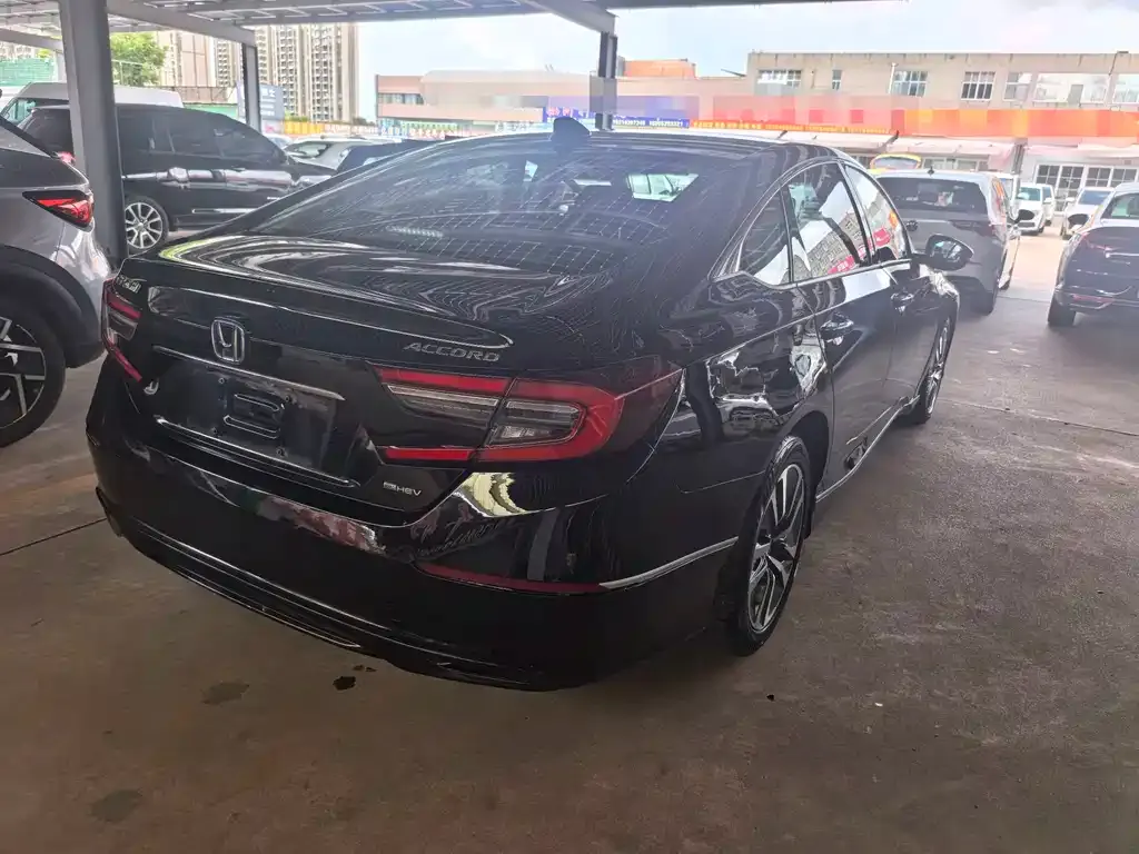 Honda Accord — фото 3