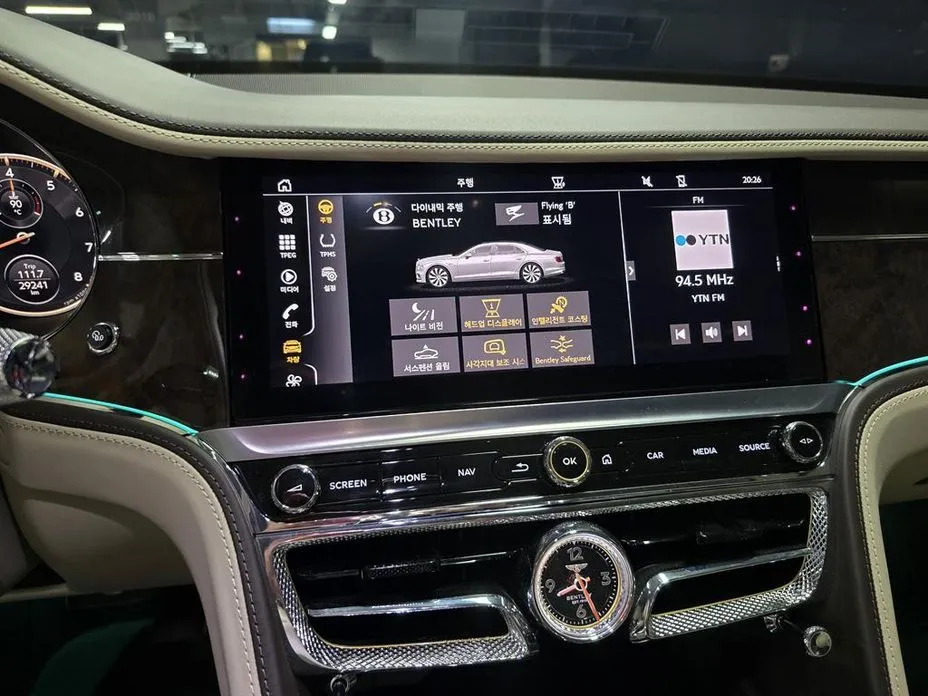 Bentley Flying Spur — фото 8
