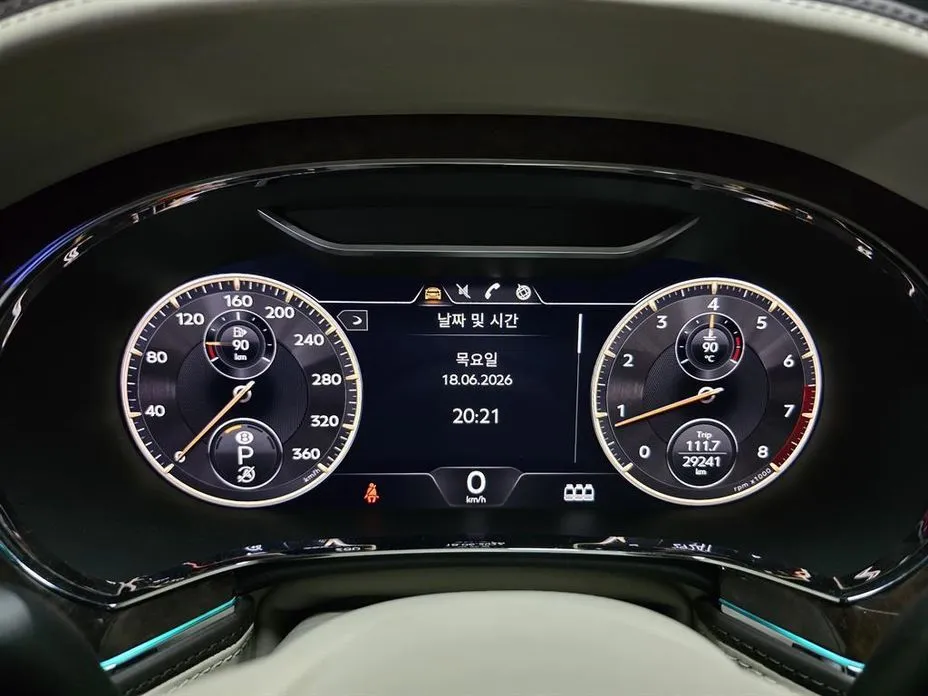 Bentley Flying Spur — фото 2