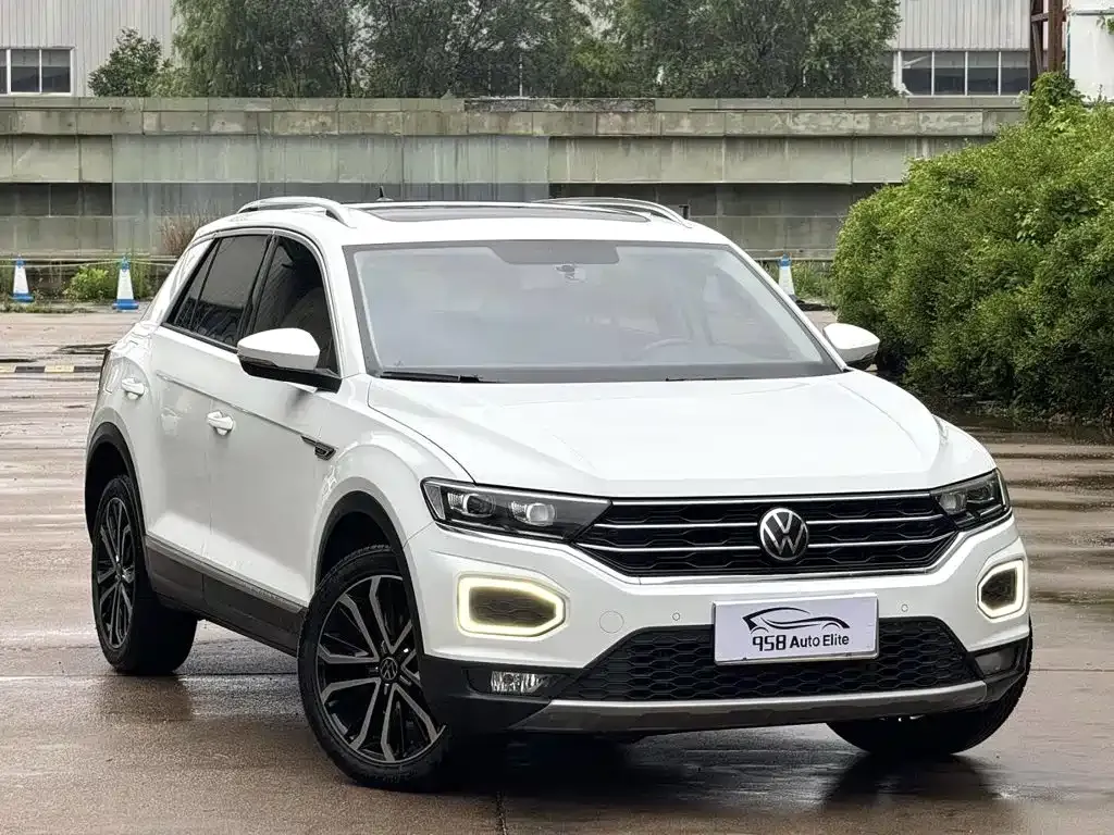 Volkswagen T-Roc — фото 10