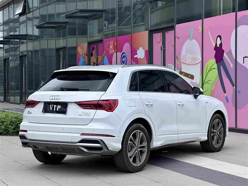 Audi Q3 — фото 10