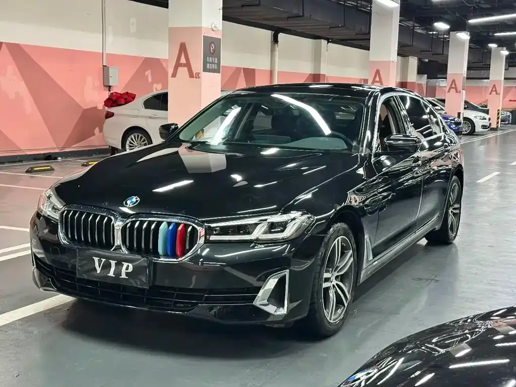 BMW 5 Series — фото 1