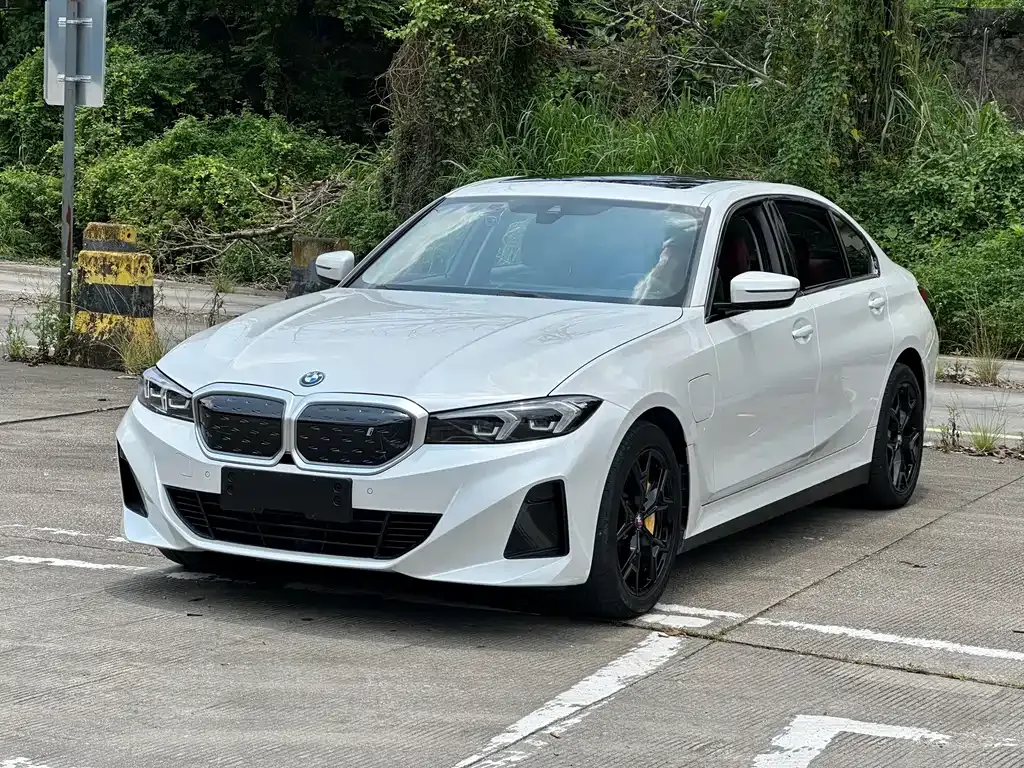 BMW i3 — фото 1
