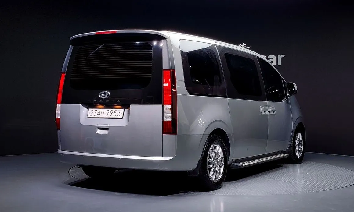 Hyundai Staria — фото 2