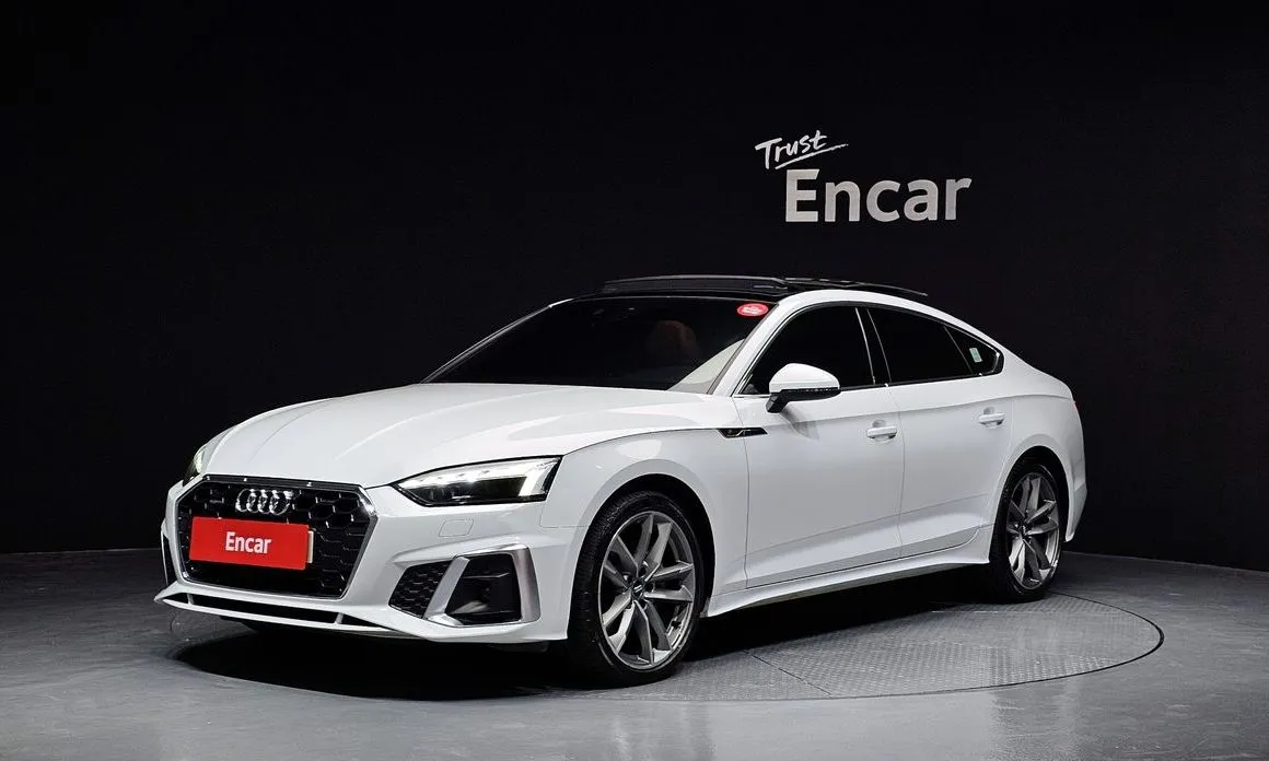 Audi A5 — фото 1