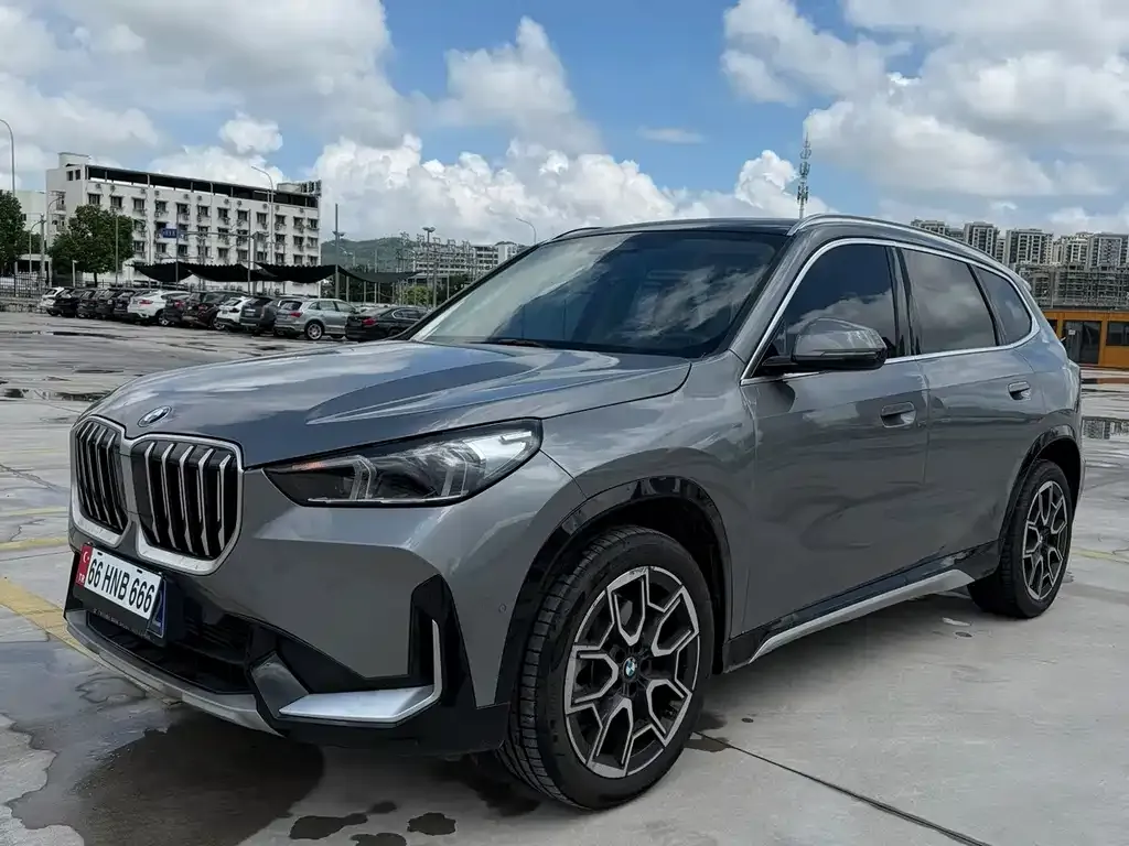 BMW X1 — фото 1