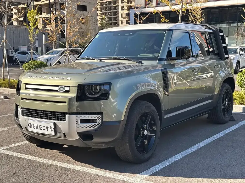 Land Rover Defender — фото 1